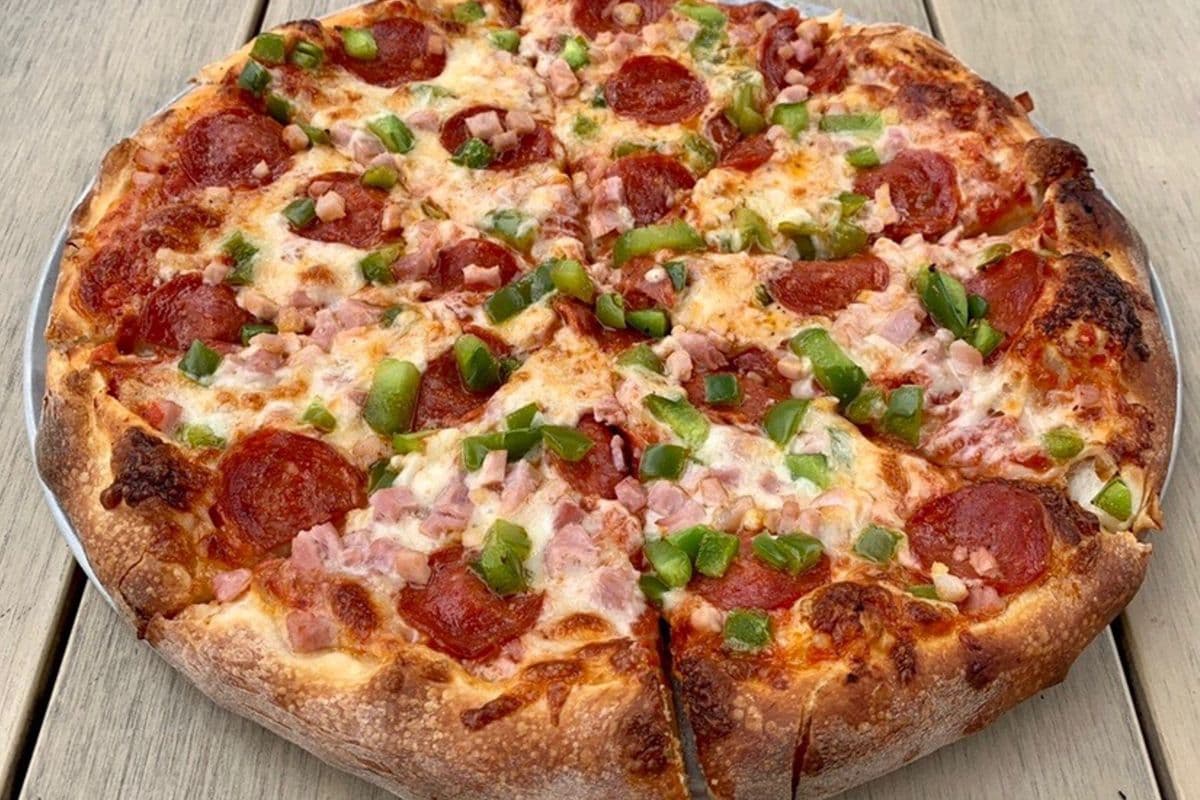 12" Medium Oh! Canadian Pizza