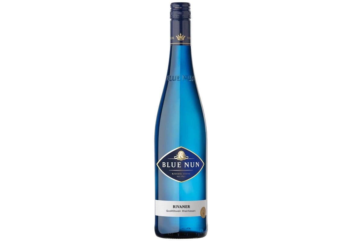 Blue Nun Rivaner (750 mL) Germany (1 x 750 mL)