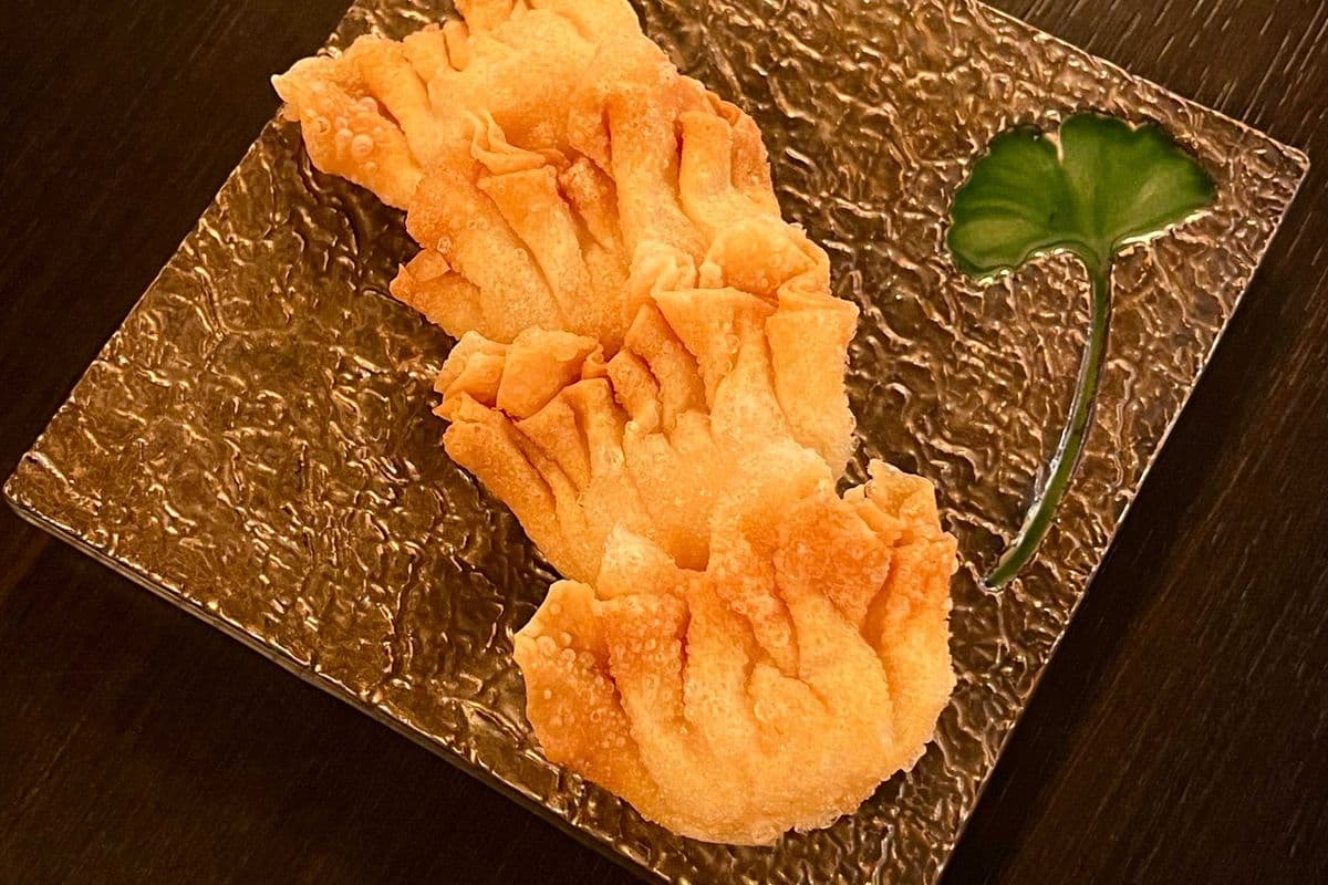 226. D/F Crispy Shrimp Dumpling (沙律脆蝦角)/ 4pcs