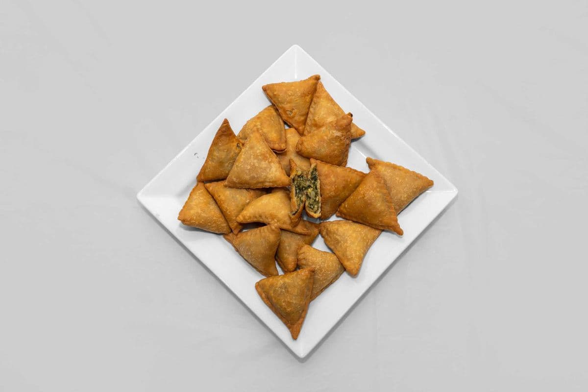 Spinach and Cheese Samosas (15pcs)