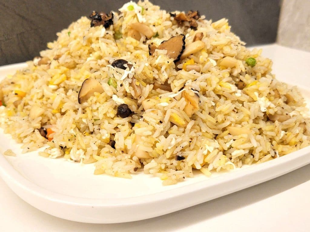 R5 Black Truffle Assorted Mushrooms Fried Rice 黑松露什菌炒飯