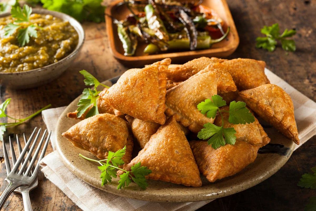 Garden Mix Veggie Samosa (frozen) (1piece)