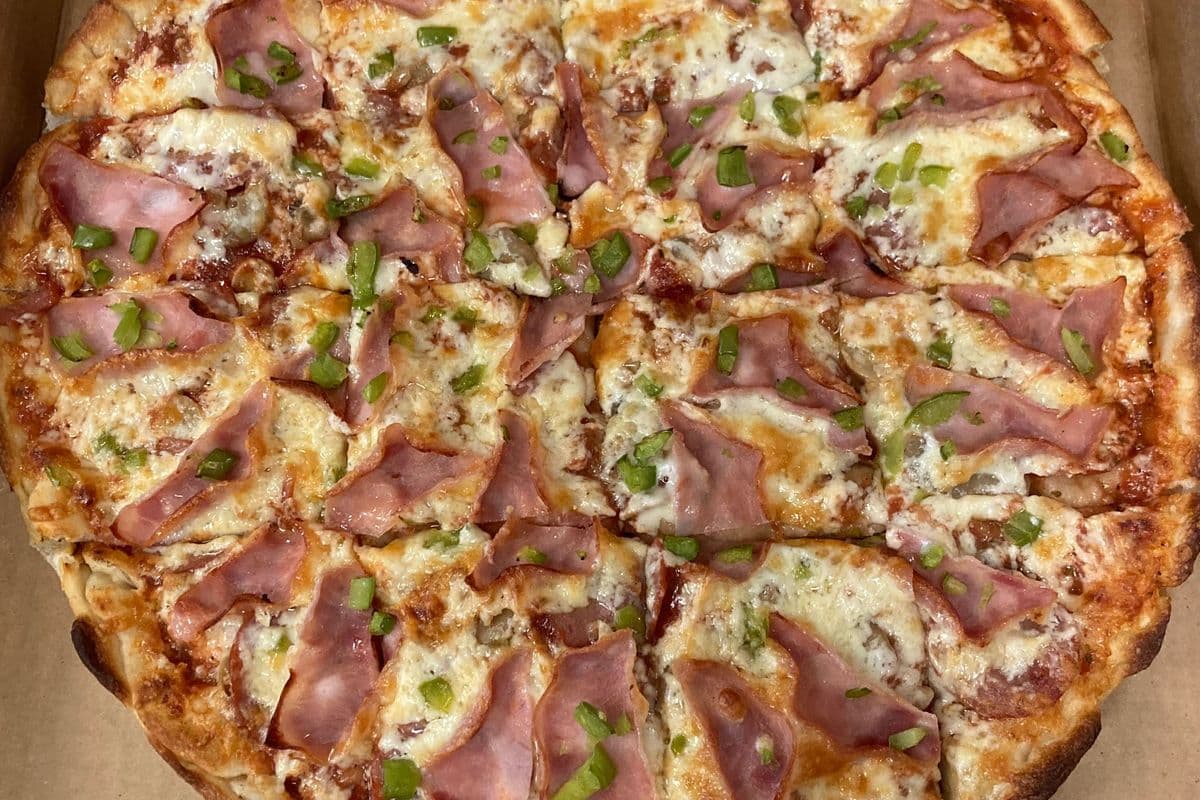13" Large Canuck Pizza