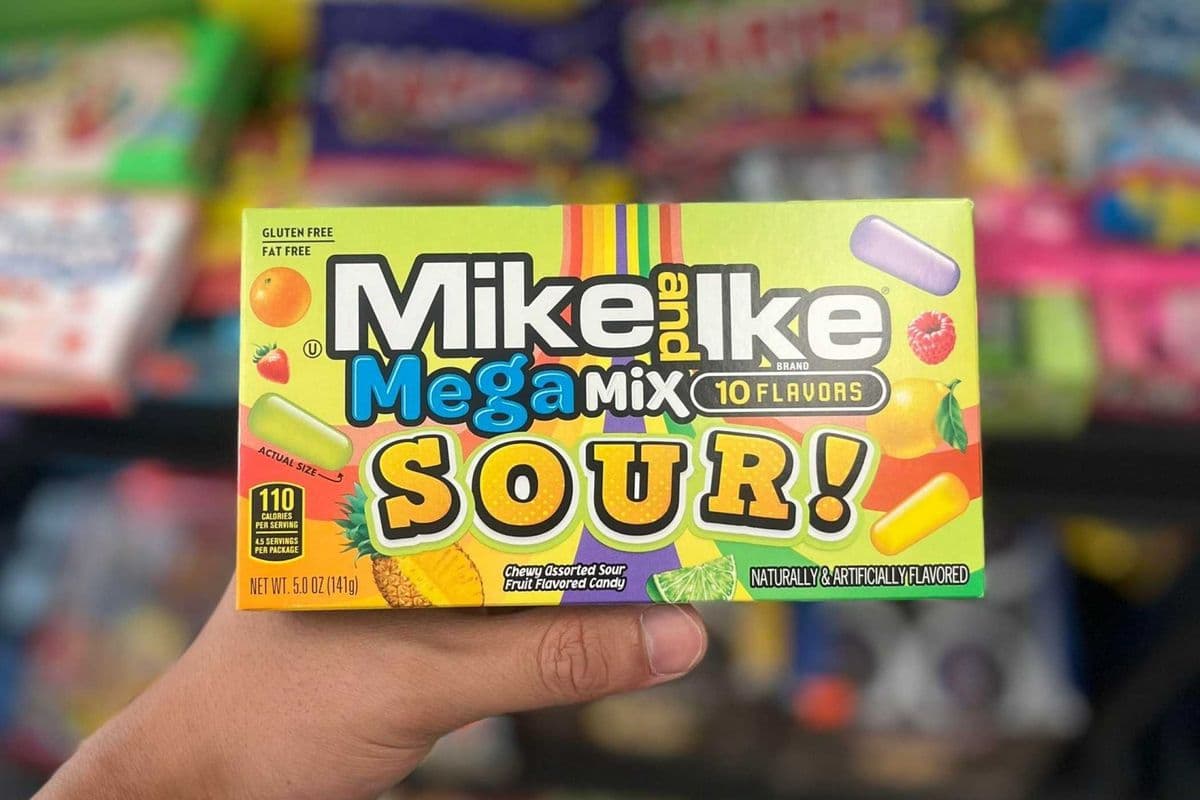 Mike and Ike - Sour Mega Mix 141g (141g)