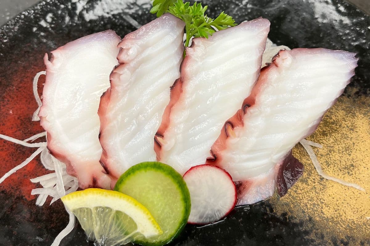 4 pcs Tako Sashimi