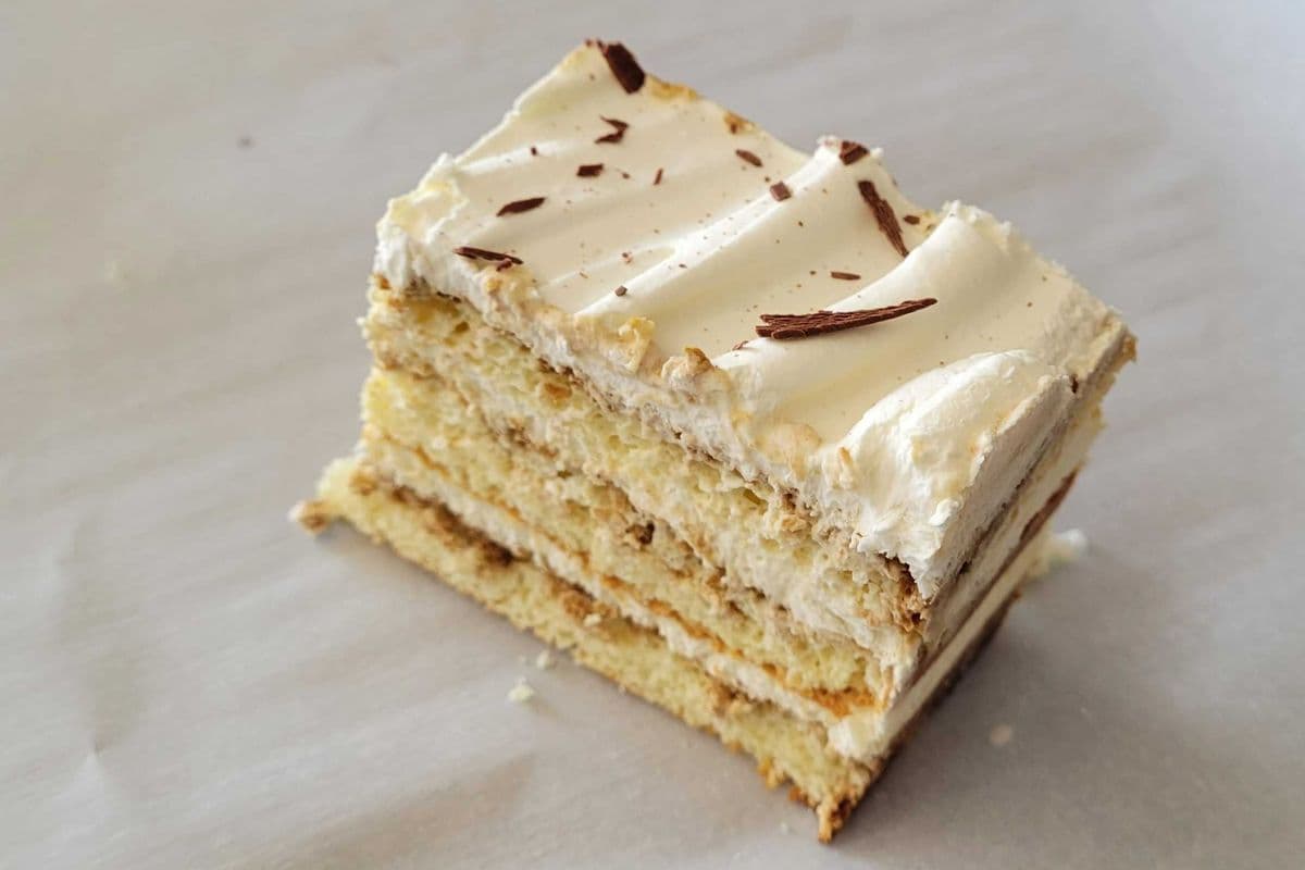 Tiramisu Cake