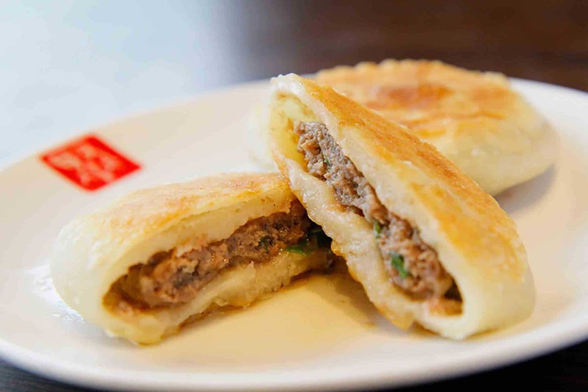 Pan-Fried Beef Dumplings (2 pcs) 牛肉餡餅