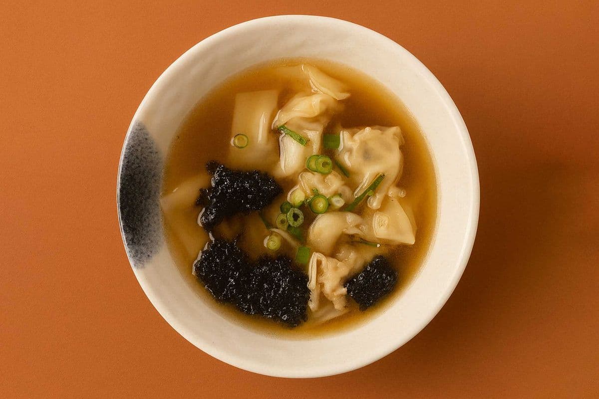 F2. Shrimp with Pork Wonton Soup 猪肉鲜虾馄饨