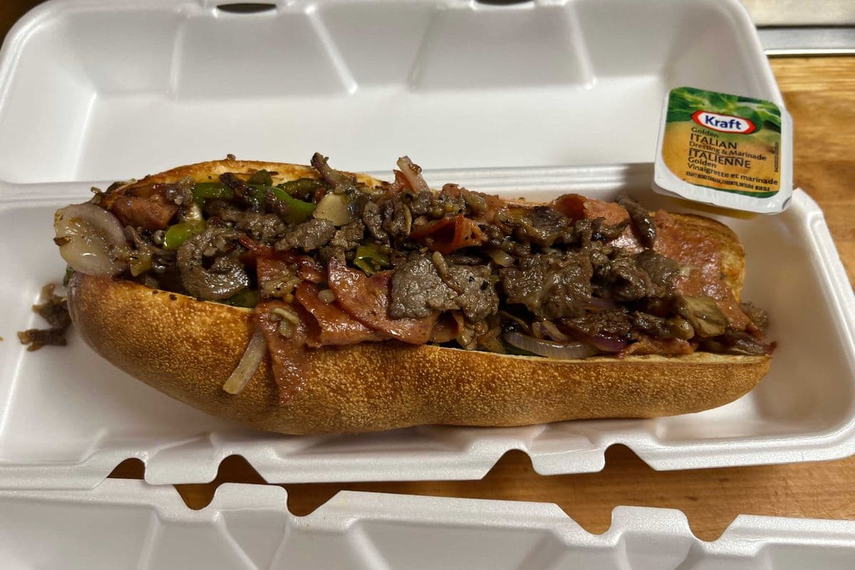 Special Champion 2 (steak oignons bacon) (2X10" sous-marins)