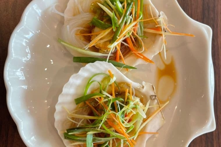 Garlic Scallop in the Shell (清蒸扇贝) (2 pcs)