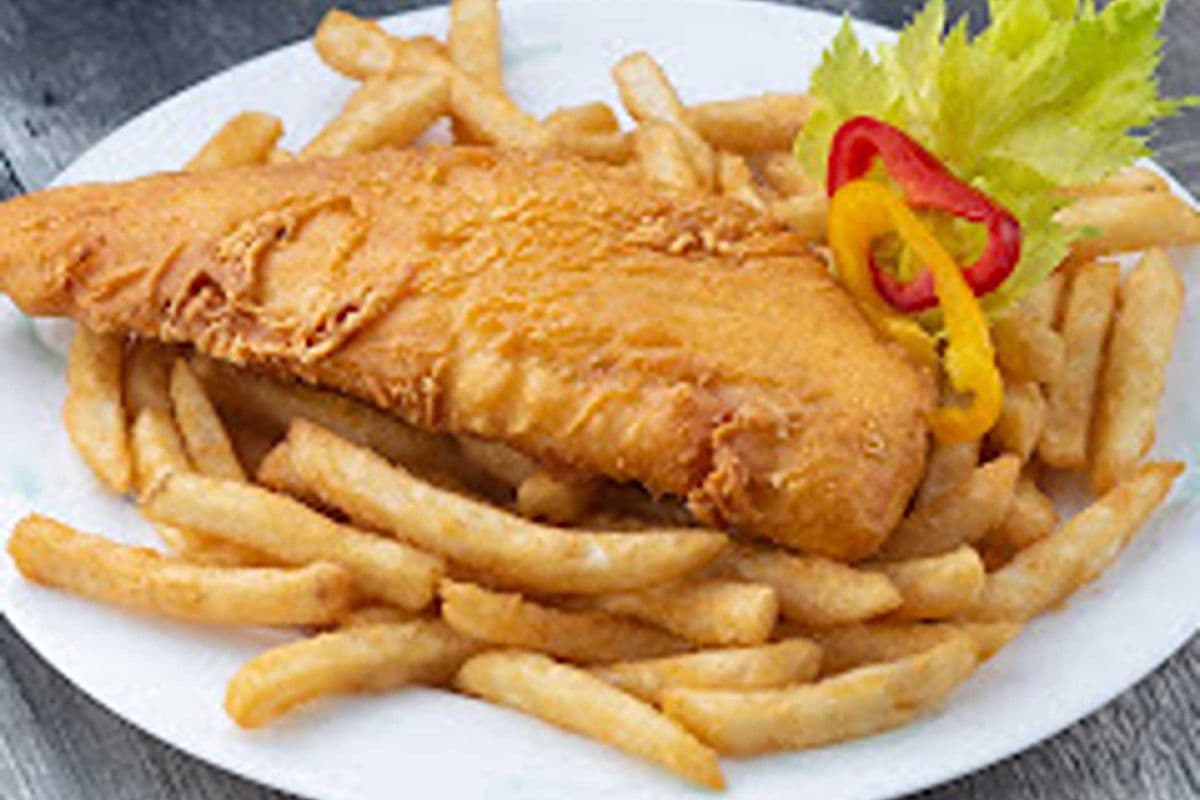 Battered Haddock Fish N Chips (8.5 oz)
