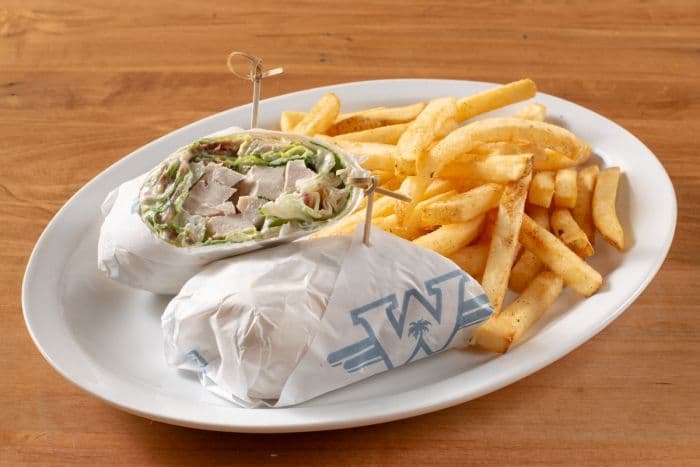 GREEK CHICKEN WRAP