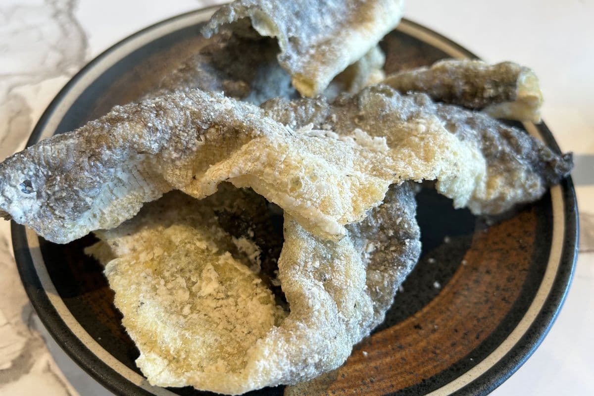 D8. Fish Skin Crisps