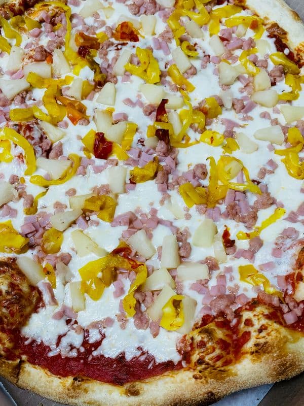 Medium The Hawaiian Pizza