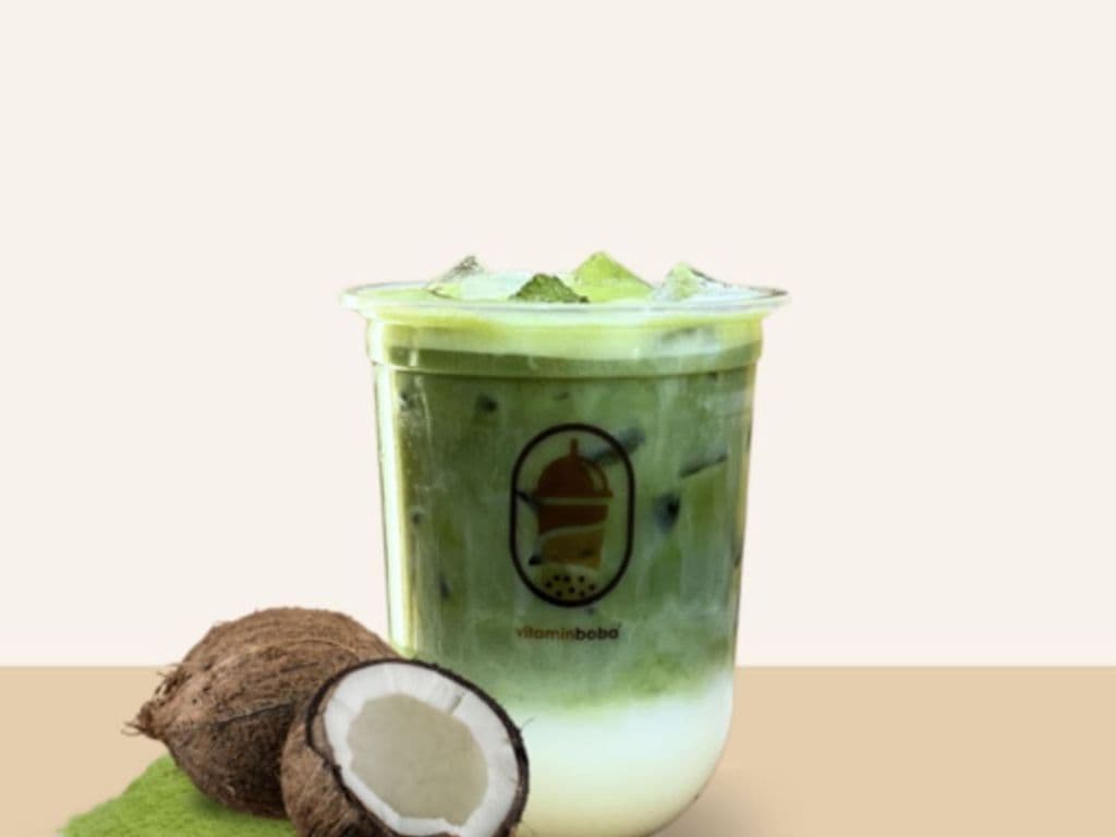 matcha coconut latte
