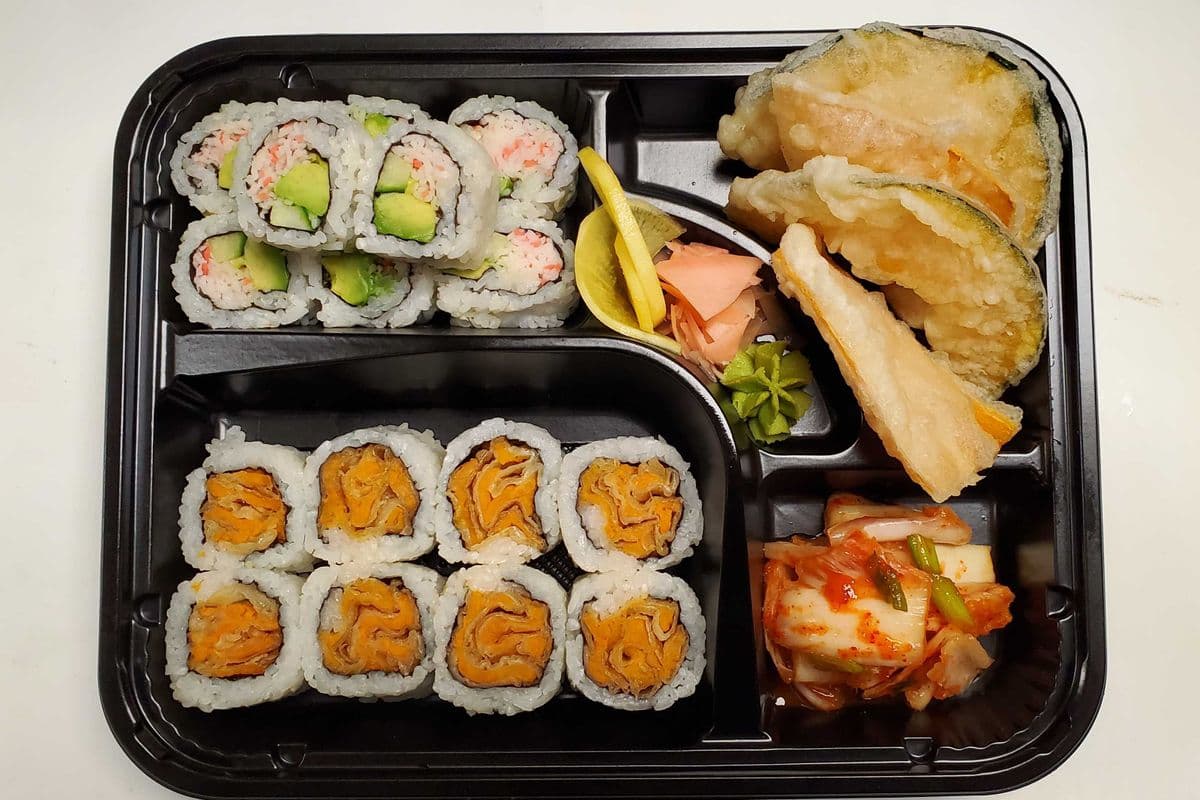 Yam Tempura Roll (16 pcs)