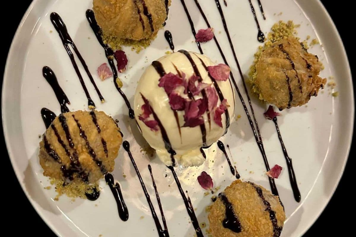 Chocolate Momo with Ice Cream