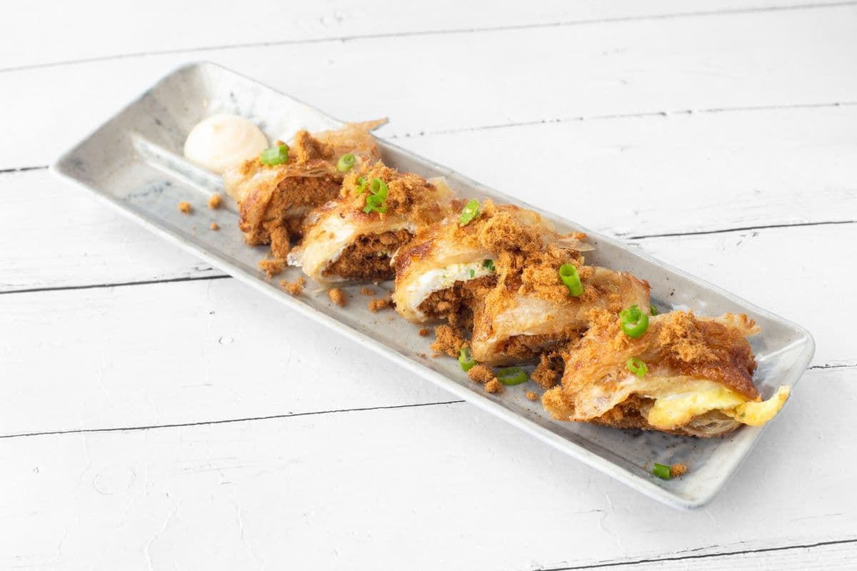 M5. Egg and Dried Pork Roti