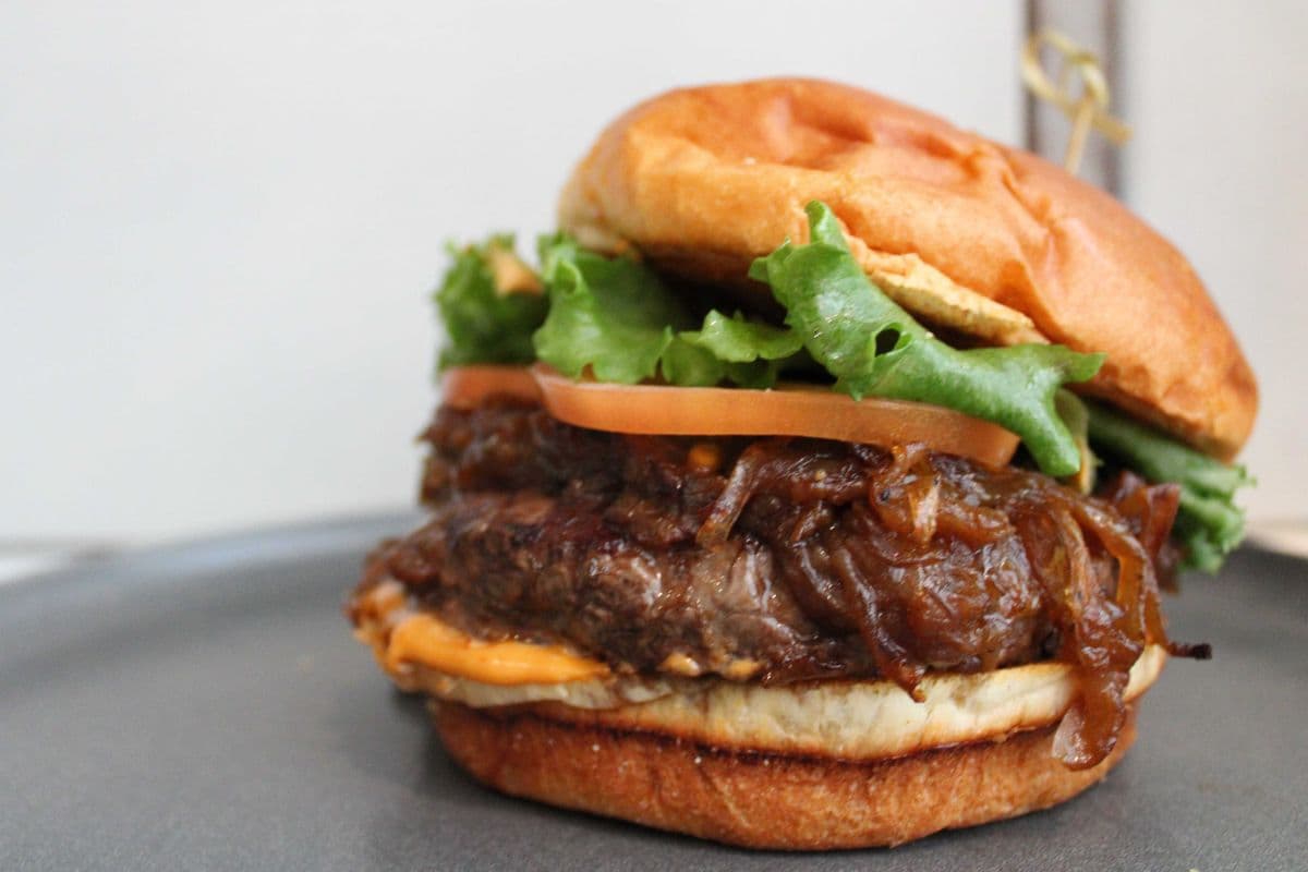 M10 Burger