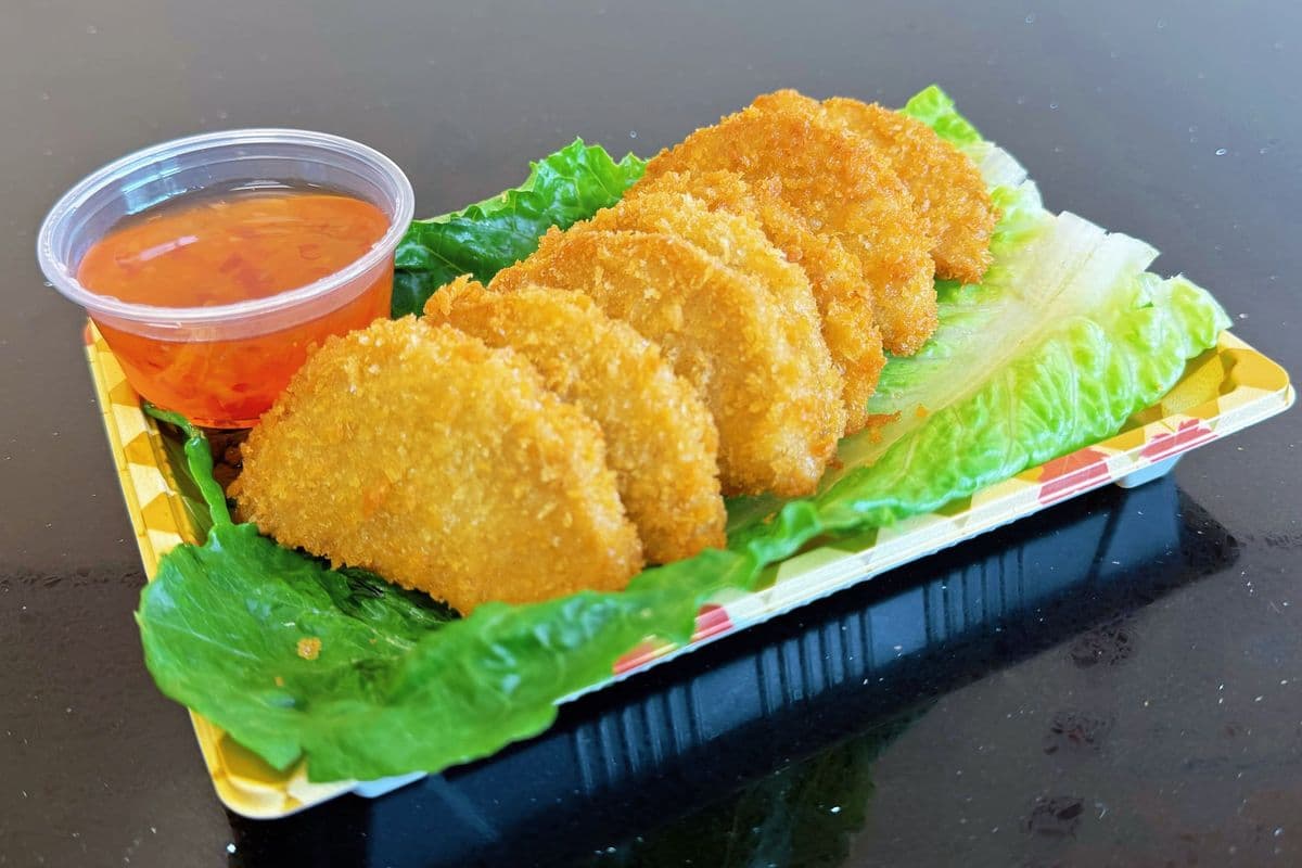 AP10 Fried Vegan Chicken Fingers (8 pcs)