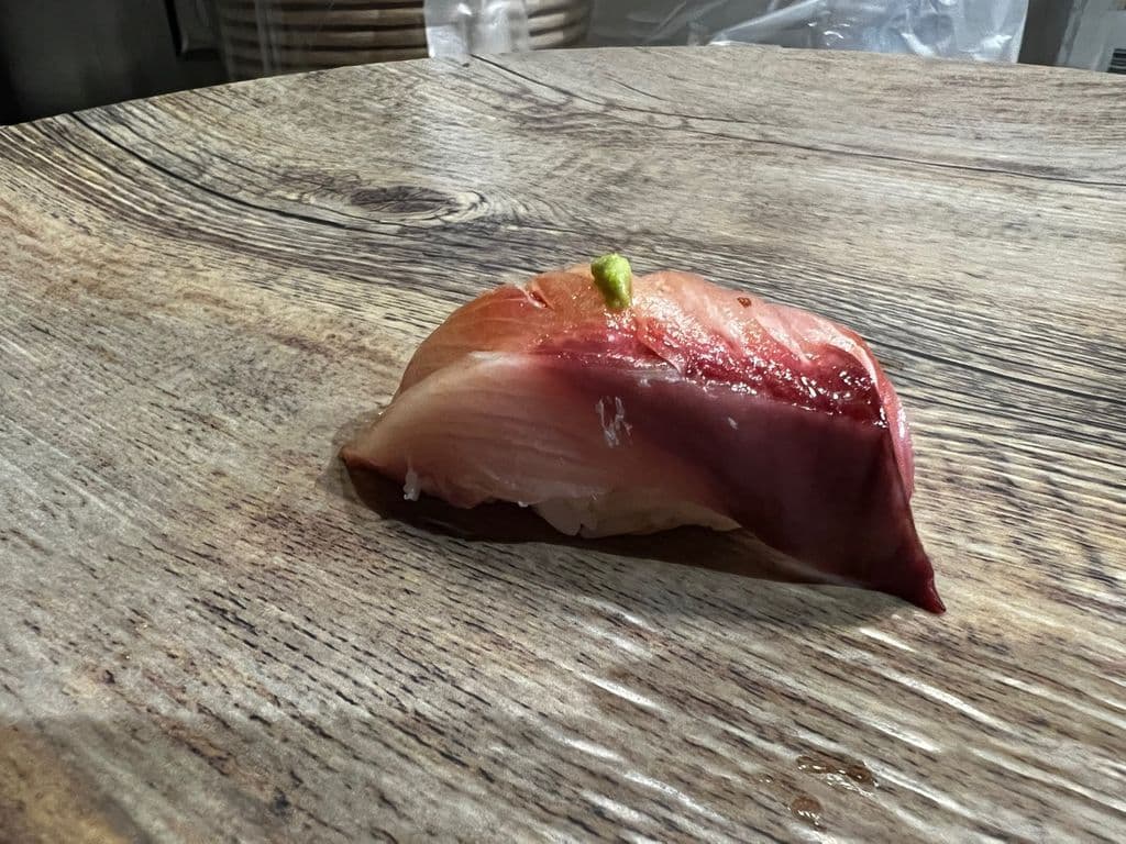 Hamachi NIGIRI
