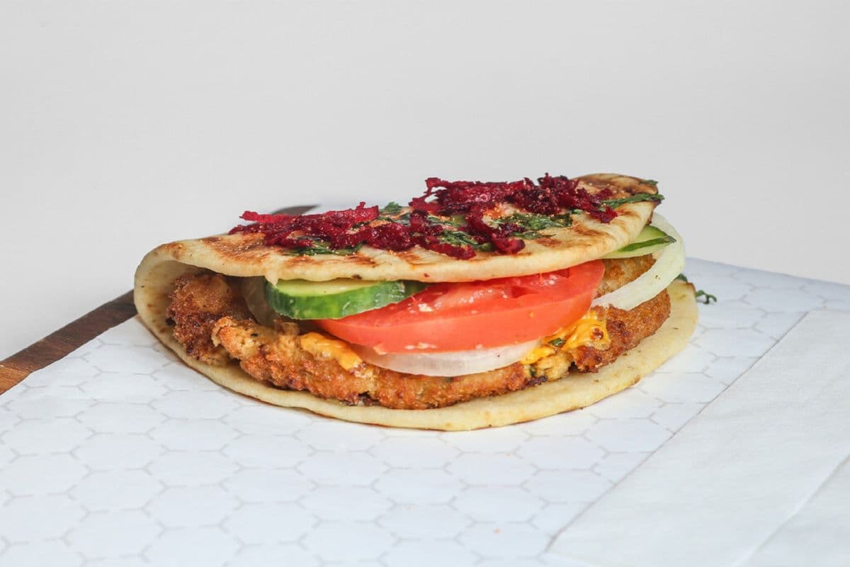 Achari Paneer Naanwich