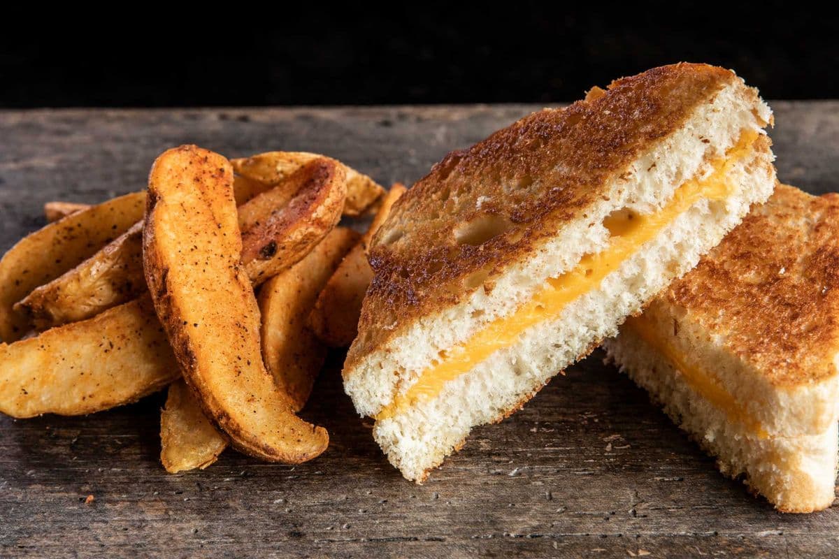 Kid's Grilled Cheese Sandwich