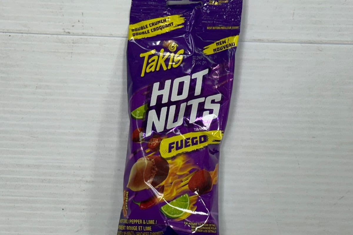 Takis Hot Nuts Fuego Hot Chili Pepper and Lime (90g)