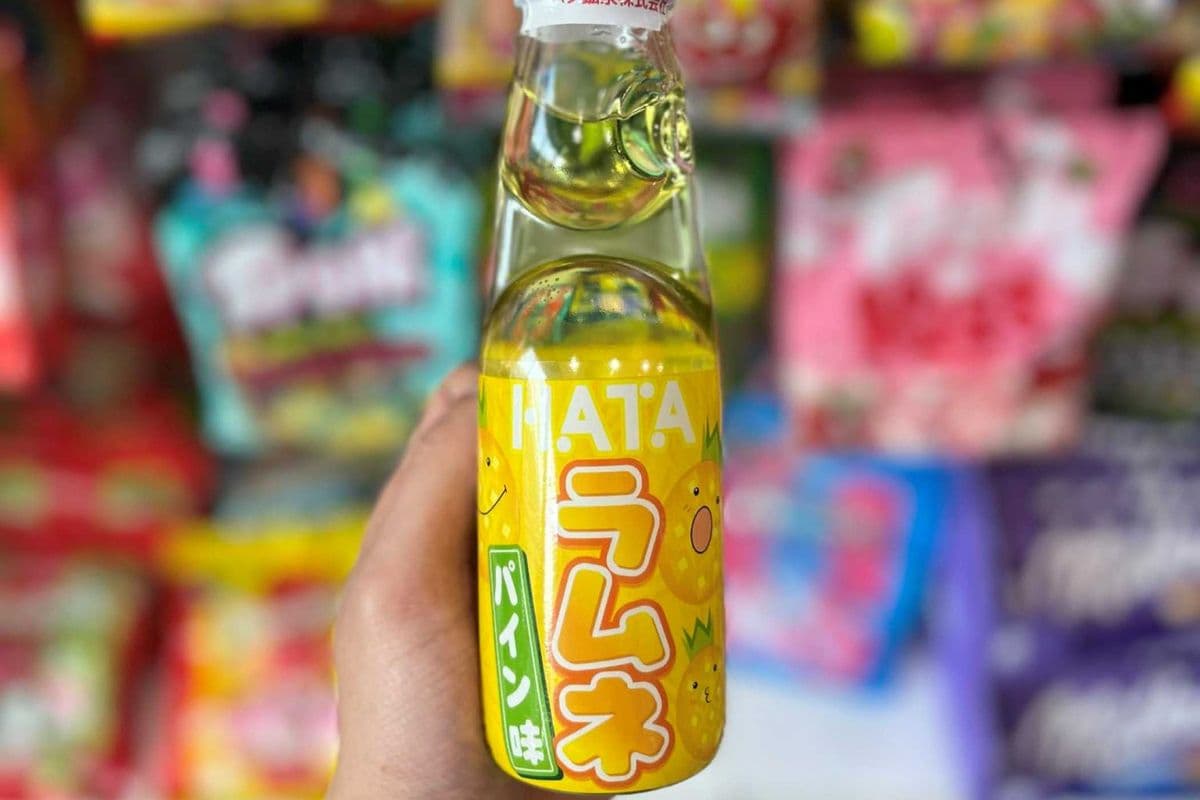 (JAPAN) HATA RAMUNE PINEAPPLE SODA🍍✨- 200ML