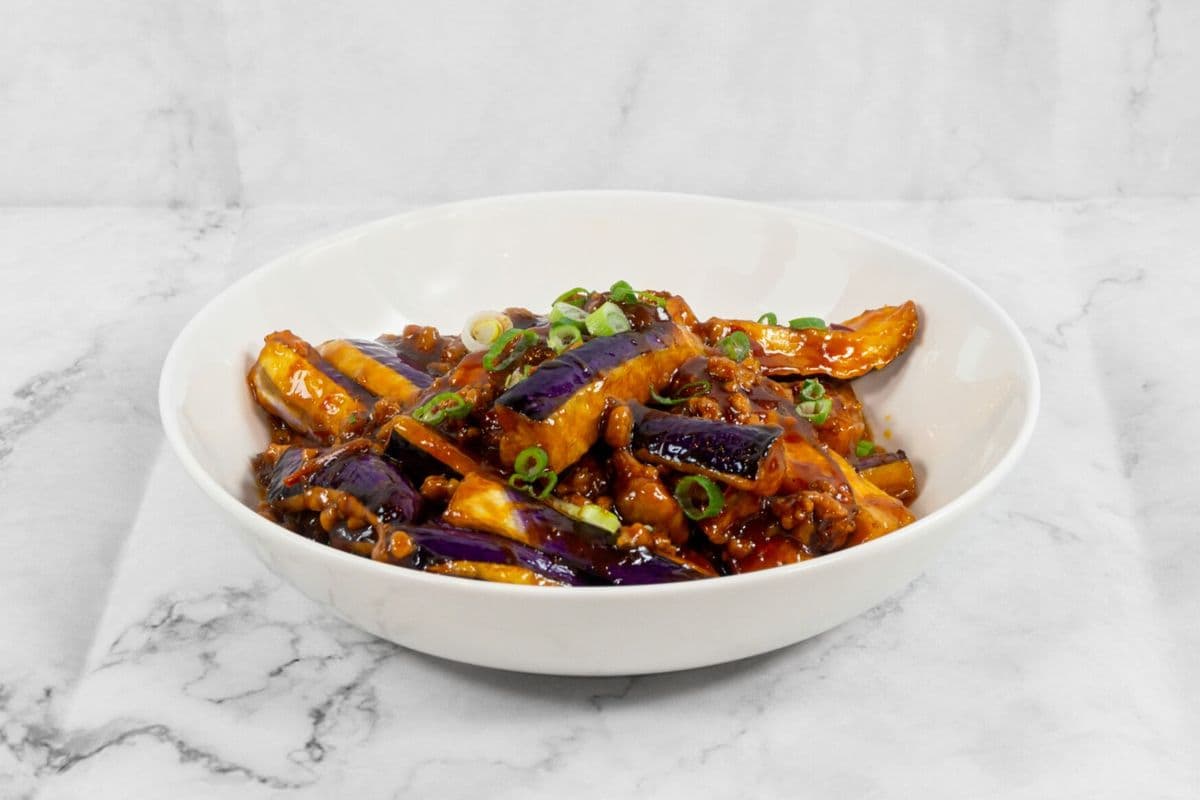 D2. Eggplant with Hot Garlic Sauce / 鱼 香 茄 子