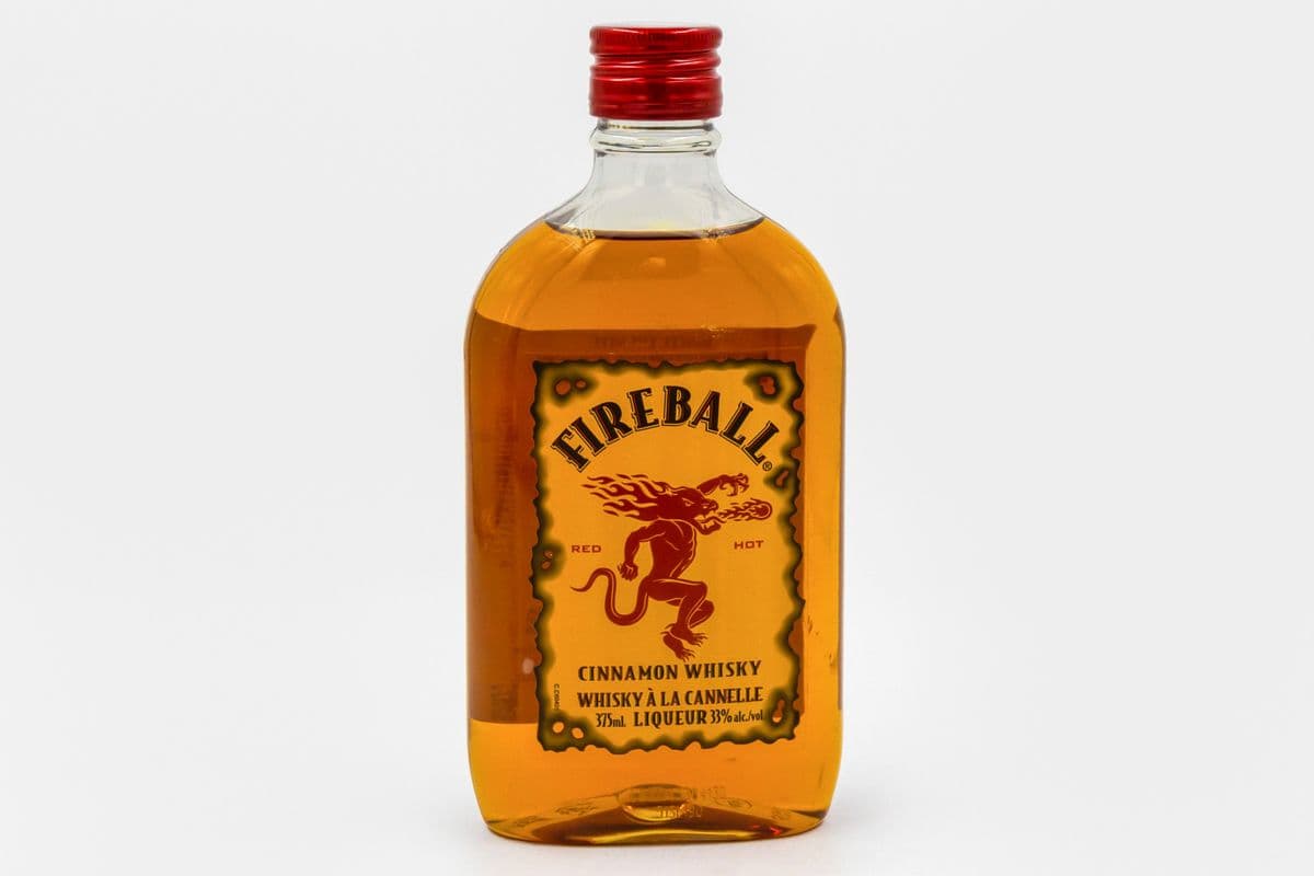 Fireball Cinnamon Whiskey (1 x 375 ml)