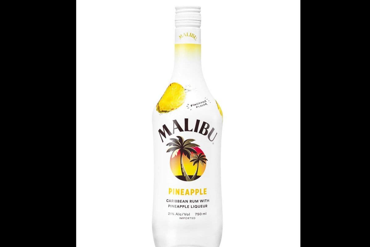 Malibu Pineapple Flavoured Rum (1 x 750ml)