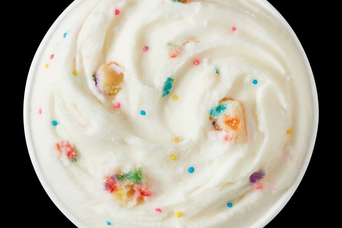 Confetti Cake Blizzard® Treat