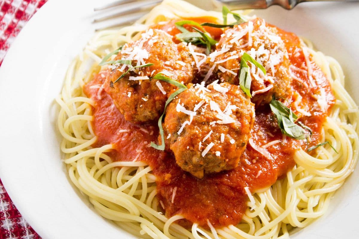 Spaghetti and Meat sauce with FREE dessert