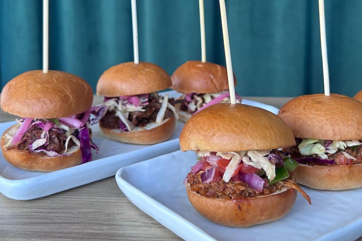 Blackened Chicken Sliders - 4 Sliders (4 Sliders)