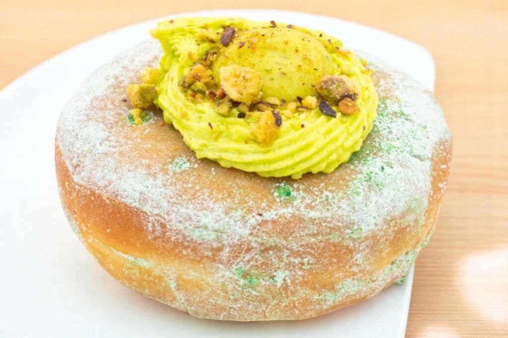 DONUT - PISTACCHIO CREAM FILLED