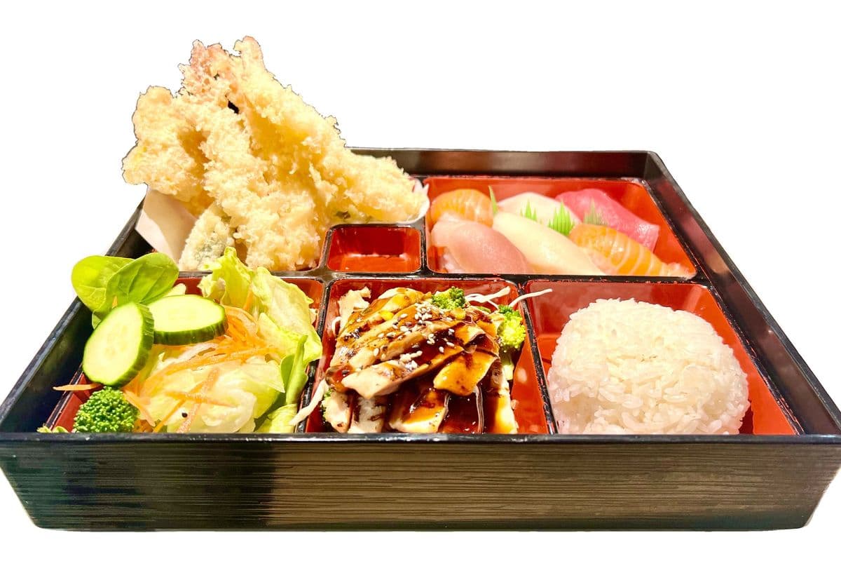 Chicken Teriyaki + Tempura + Sushi (6 pcs)