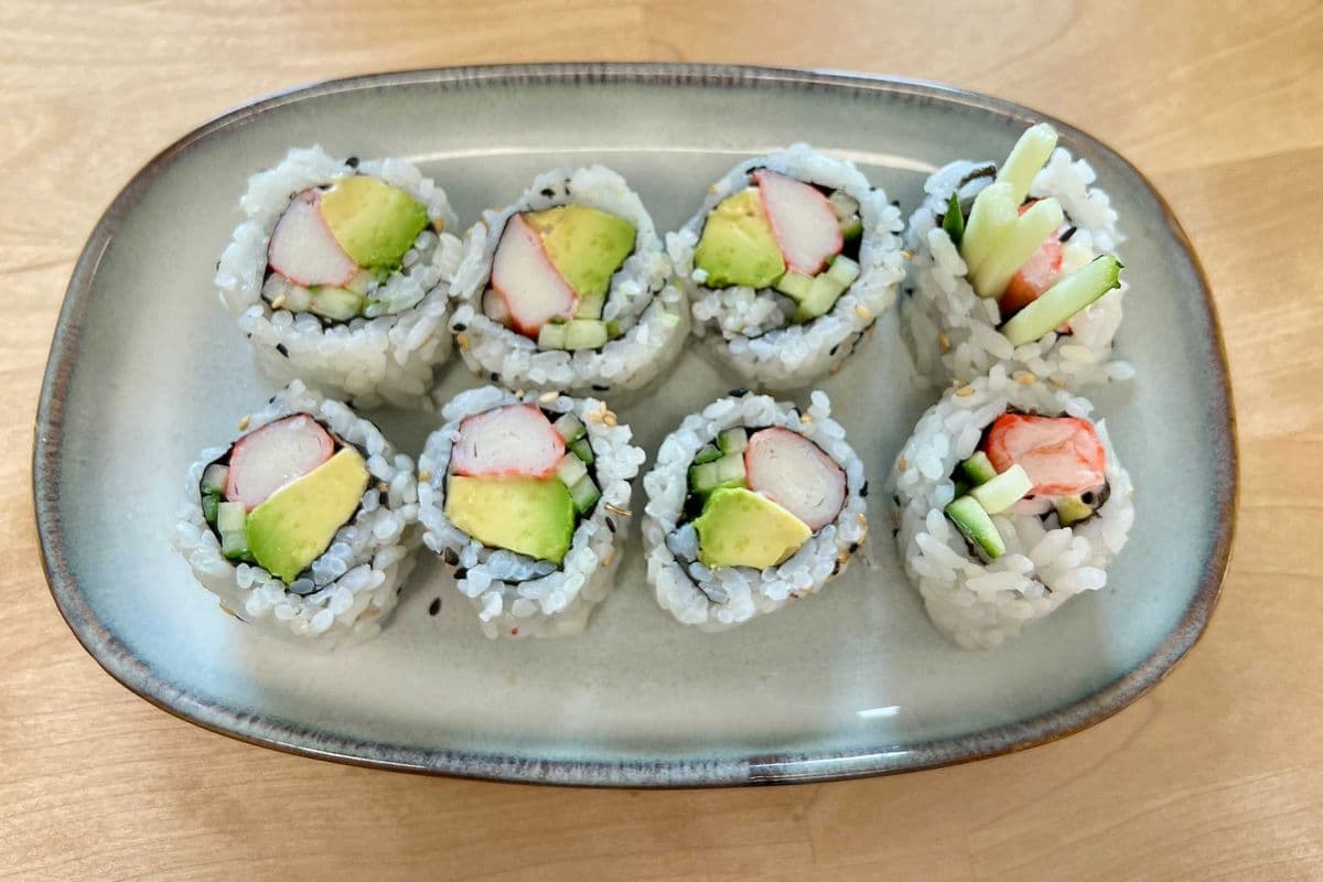 Makis California (Huit morceaux) / California Makis (Eight pieces)