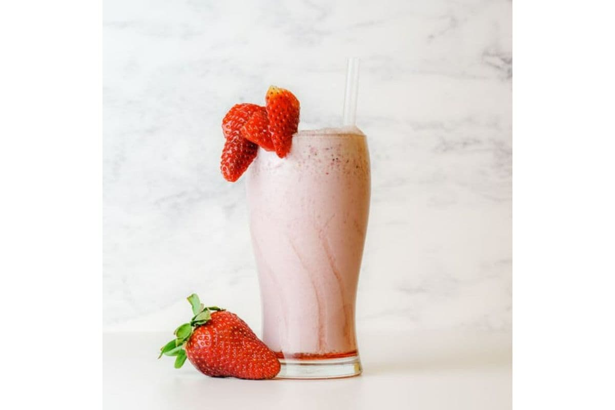 S3. Strawberries Smoothies | Sinh Tố Dâu