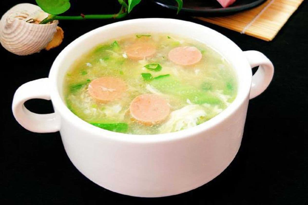 6. Egg Drop Soup with Cucumber (黄瓜蛋花汤)