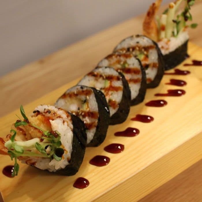 J6. Shrimp Tempura Roll (5 pcs)