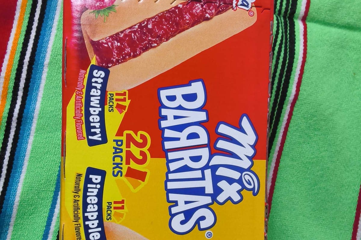 Barritas Marinela Strawberry and Pineapple 22 packs (1.21kg)