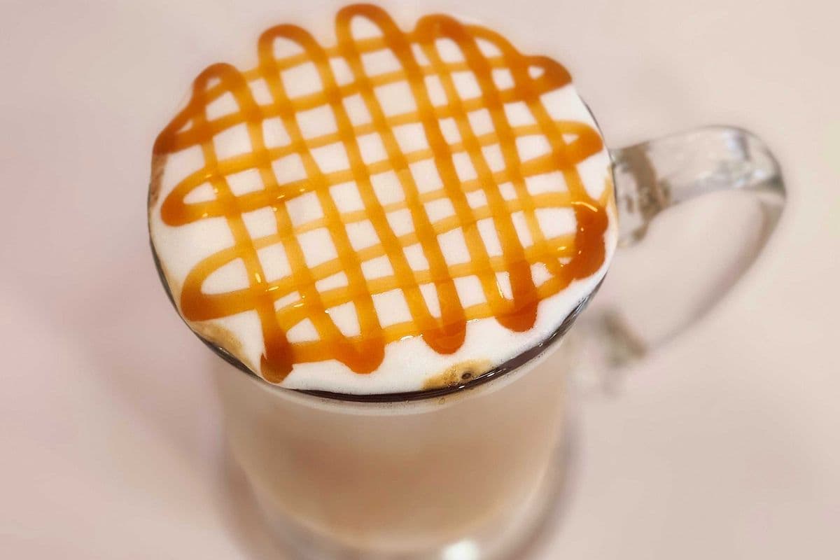 Caramel Macchi Ató 16oz (16 oz)