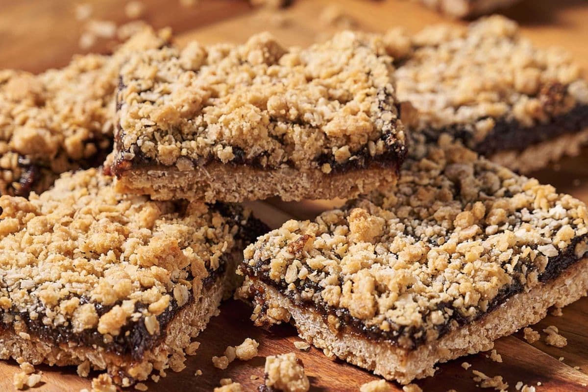 Date Squares (8 pcs)