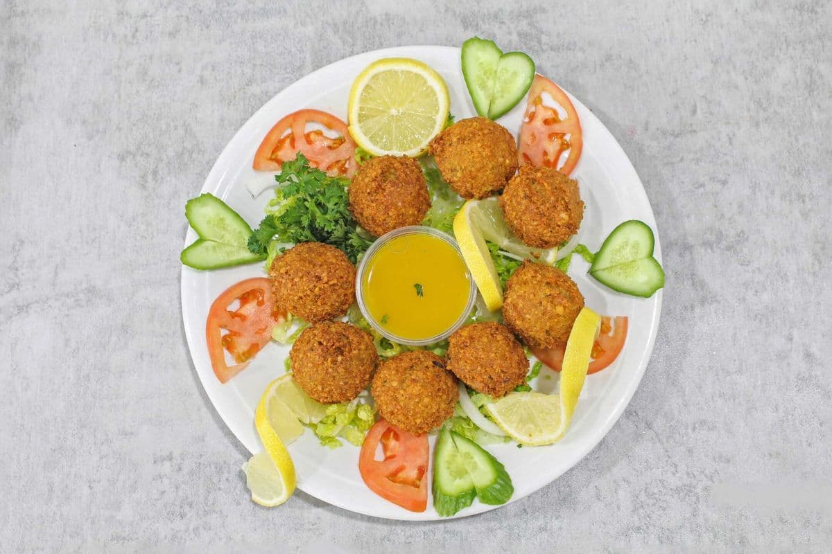 Falafel Plate (6 pc)