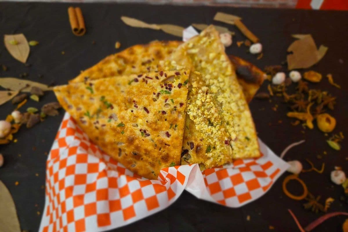 Stuffed Paneer Naan