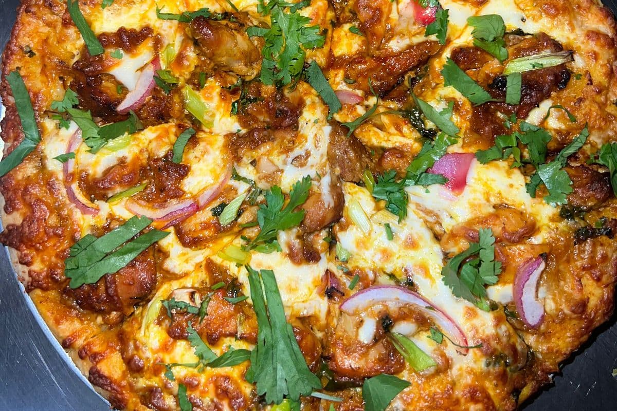 Indian Chicken Curry Pizza