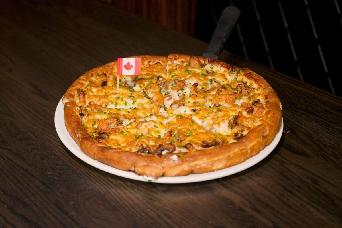 10" Grilled Chicken Alfredo Pizza