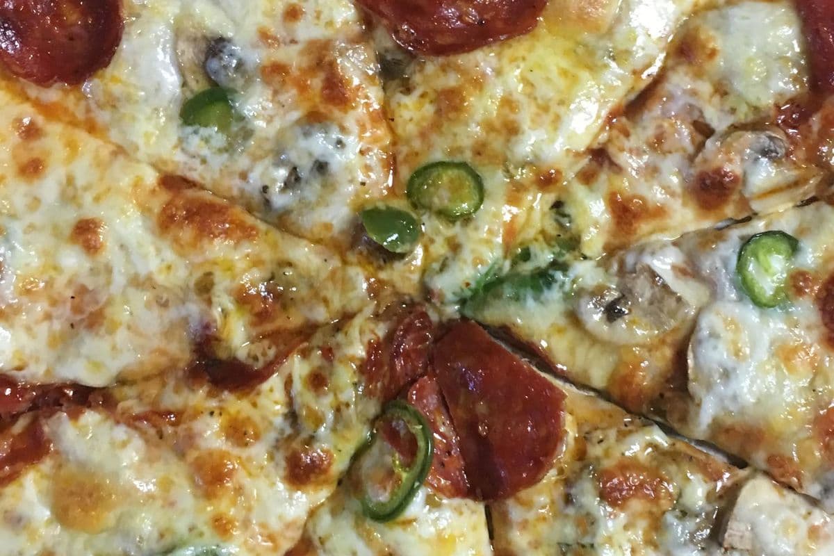 37. Medium Calabrese Pizza