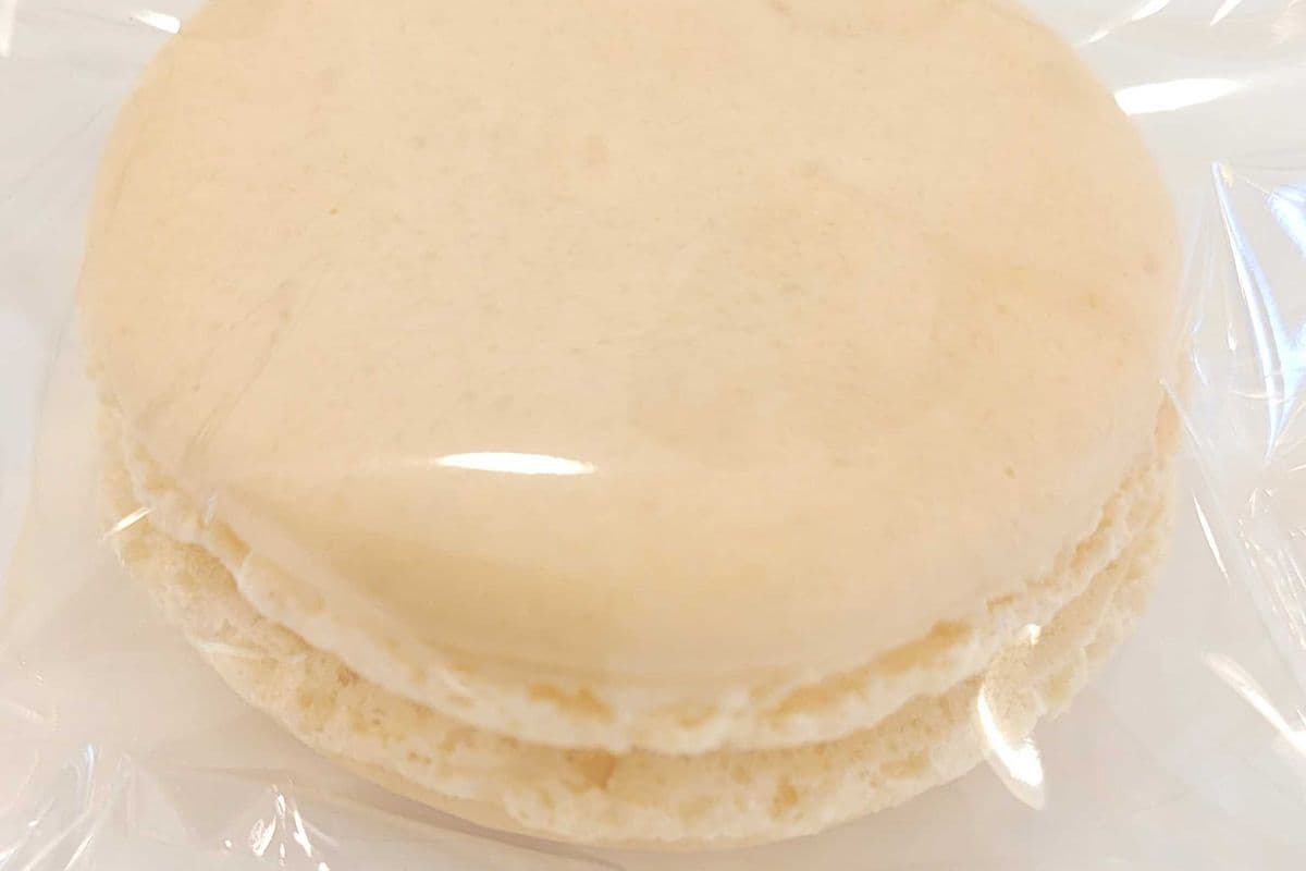 Vanilla Macaron